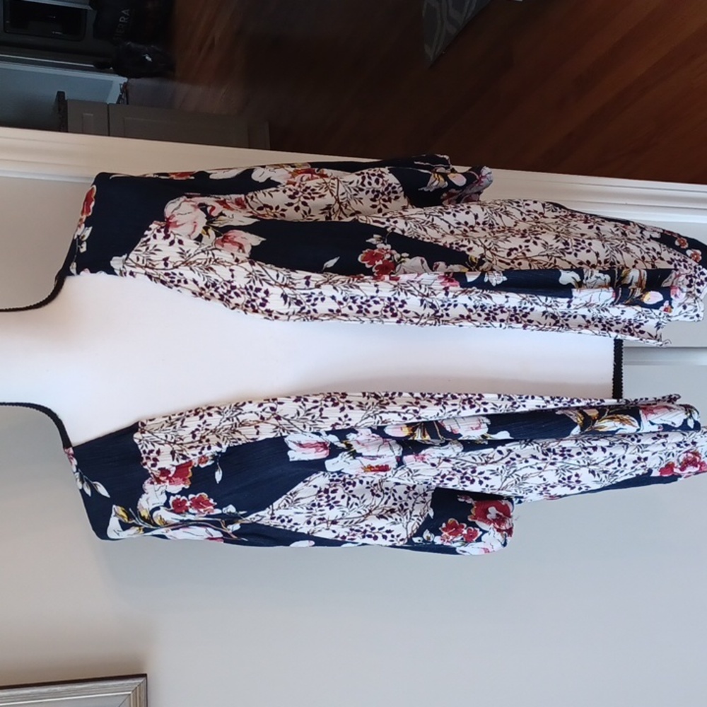 Umgee Navy Floral Duster / Kimono Woman's S/M